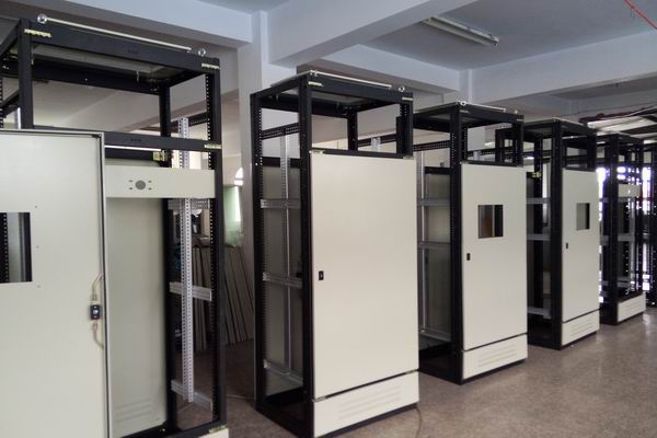 始兴控制箱-3683谈谈控制箱的维护和保养事